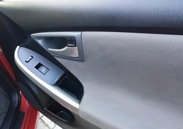 Toyota Prius cena 49900 przebieg: 149000, rok produkcji 2014 z Radom małe 352